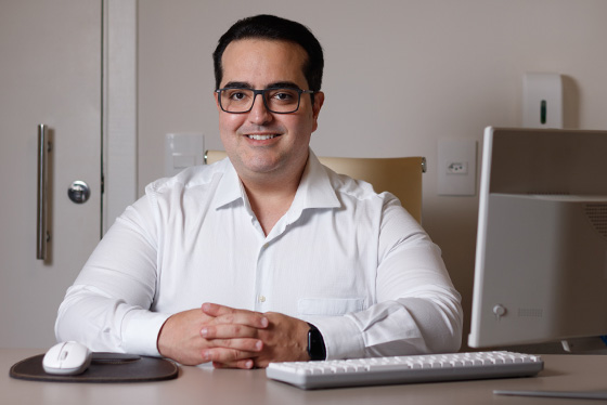 Dr Luiz Felipe Dipe - Reumatologista em Santos e São Paulo
